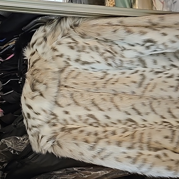Karl Lagerfeld Snow Leopard Coat - Picture 4 of 7